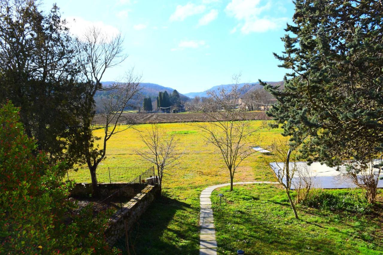 Domaine La Barre Dun-sur-Auron Bagian luar foto